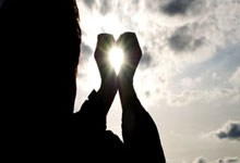 28国际体育：17场5球10助！巴萨17岁巨星炸裂了：1V5送绝妙助攻，创造25年历史.